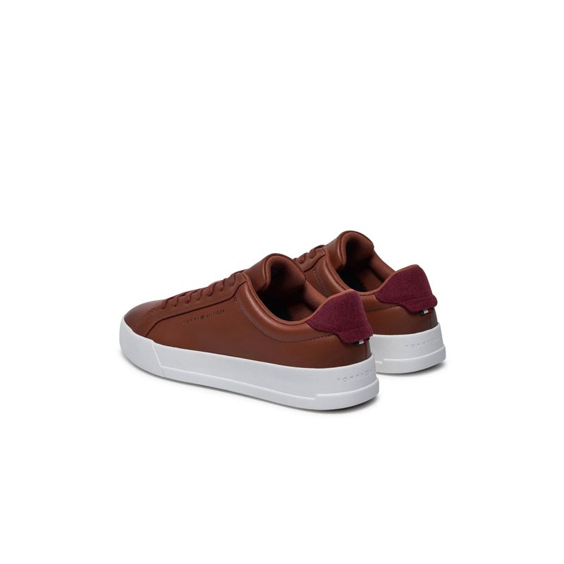 Fashion, accesorii si bijuterii - Barbati - Incaltaminte barbati - Sneakers si tenisi barbati - Pantofi barbati Tommy Hilfiger FM0FM05207 41 EU Maro - Infinity.ro