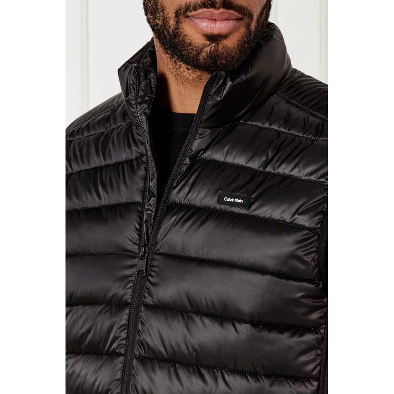 Sport si Outdoor - Echipament Sportiv - Imbracaminte sport - Veste sport - Vesta barbati Calvin Klein K10K108292 Negru XL INTL - Infinity.ro