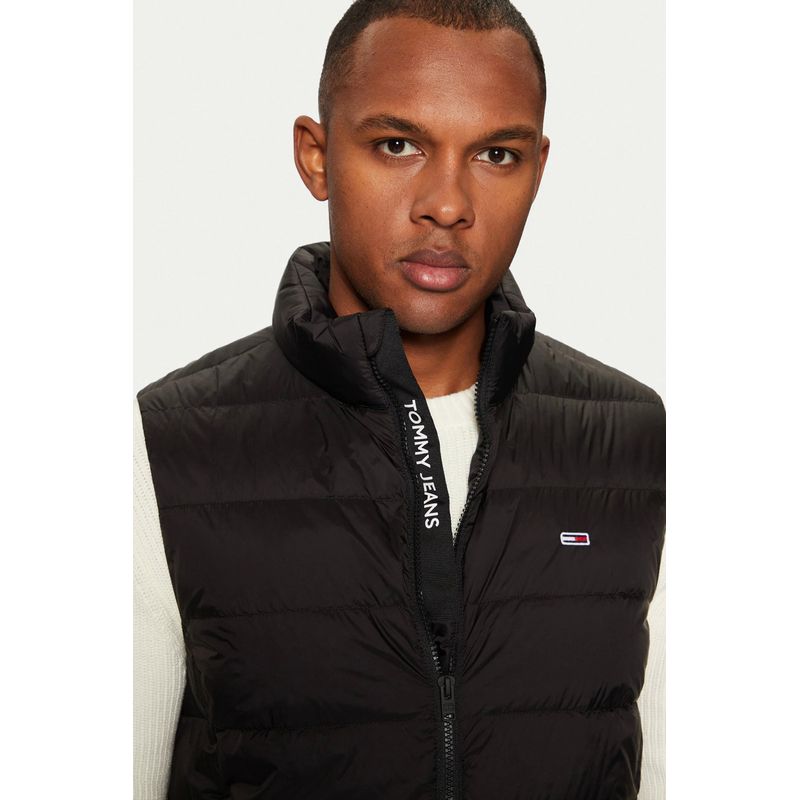 Sport si Outdoor - Echipament Sportiv - Imbracaminte sport - Veste sport - Vesta barbati Tommy Jeans DM0DM20663 Negru S INTL - Infinity.ro