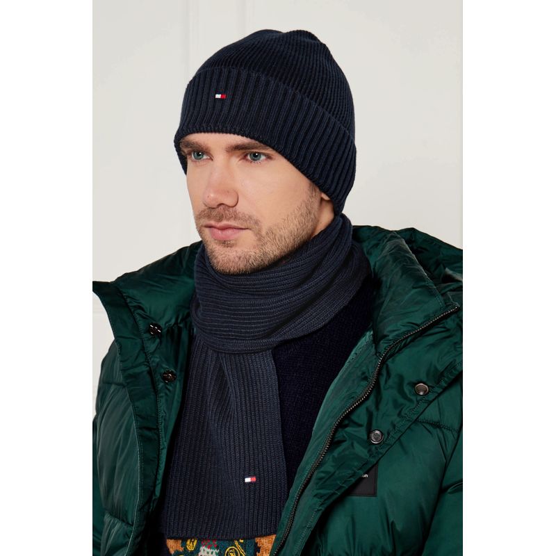 Fashion, accesorii si bijuterii - Barbati - Accesorii barbati - Esarfe si fulare barbati - Set Fular si Caciula Tommy Hilfiger AM0AM12937 Bleumarin ONE SIZE - Infinity.ro