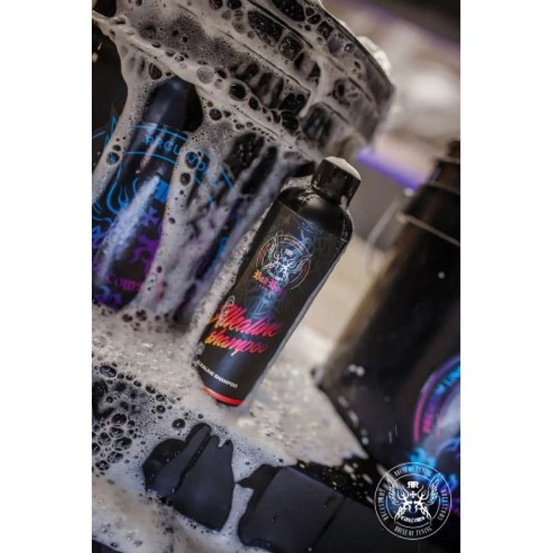 Auto si Moto - Intretinere auto - Produse curatare auto - Sampon Auto Alcalin BadBoys Alkaline Shampoo, 500ml - Infinity.ro