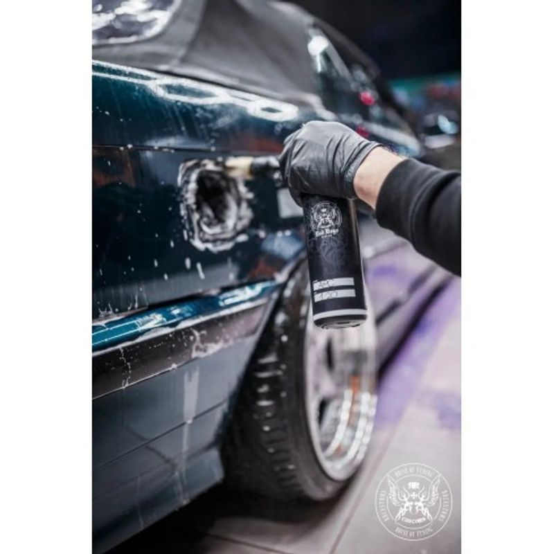 Auto si Moto - Intretinere auto - Produse curatare auto - Solutie Universala de Curatat Parfumata BadBoys APC Perfumed 1l - Infinity.ro