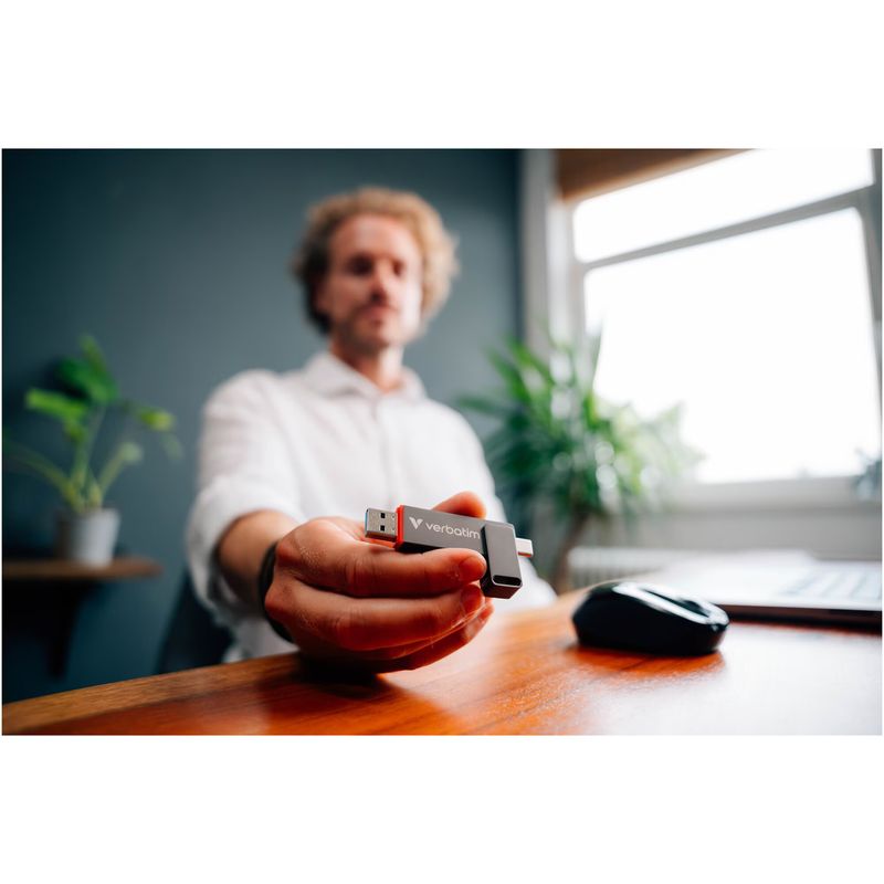 PC, gaming si accesorii - Periferice PC - Memorii USB - Stick Memorie Verbatim, conectivitate dubla, USB-C/USB-A, 512GB, performanta nivel SSD - Infinity.ro