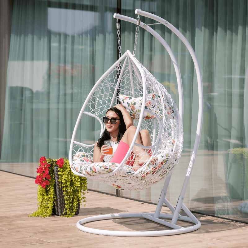 Casa si Gradina - Gradina si terasa - Mobilier exterior - Scaune si sezlonguri gradina - Scaun agatat dublu, alb/model floral, DALVEA 2 NEW - Infinity.ro