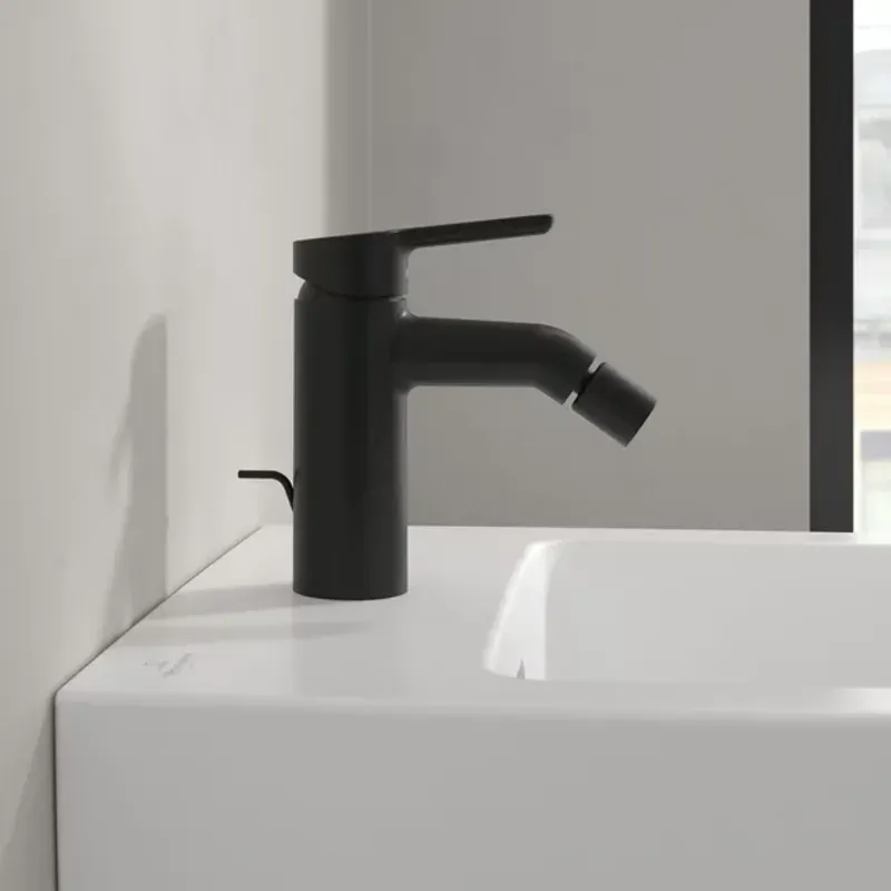 Casa si Gradina - Sanitare - Lavoar baie si accesorii - Baterii sanitare - Baterie bideu Villeroy&Boch Skyla monocomanda negru mat - Infinity.ro