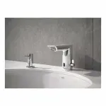 Casa si Gradina - Sanitare - Lavoar baie si accesorii - Baterii sanitare - Baterie lavoar Grohe BauCosmopolitan Electronica cu senzor crom - Infinity.ro