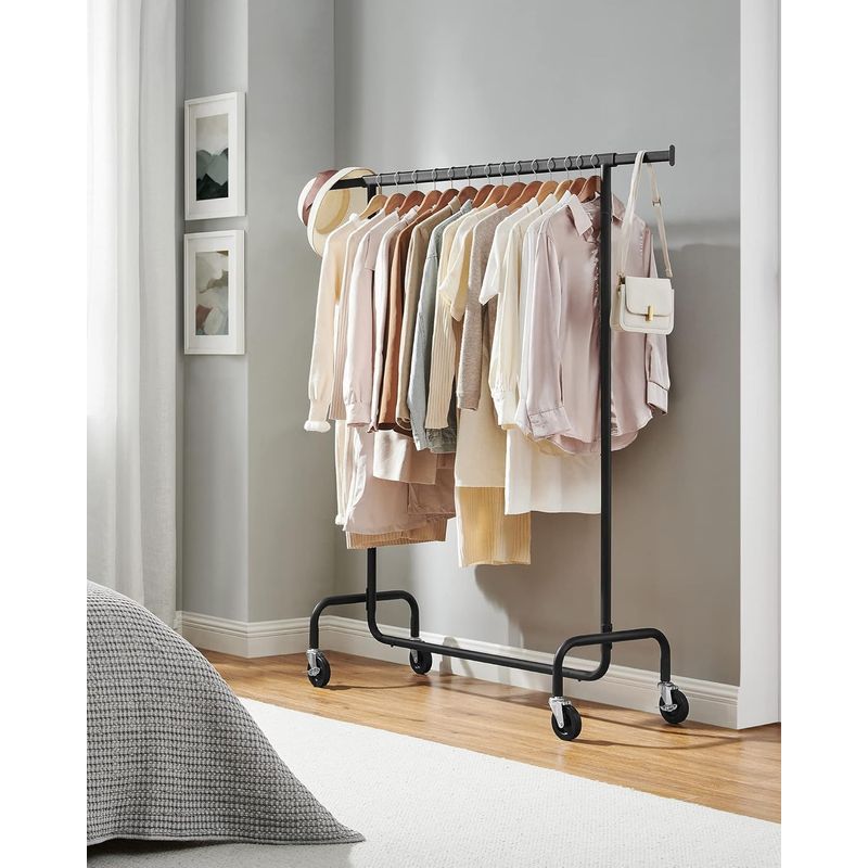Casa si Gradina - Mobilier - Organizare si depozitare - Cuiere - SONGMICS Suport pentru haine extensibil pe roti, bara reglabila 110-150 cm, stil industrial, 150x45x160 cm, negru - Infinity.ro