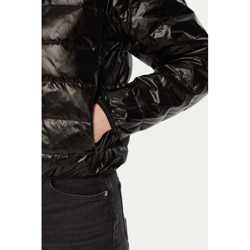 Fashion, accesorii si bijuterii - Femei - Imbracaminte femei - Jachete si geci femei - Geaca dama din puf Calvin Klein Jeans J20J224698 M INTL Negru - Infinity.ro