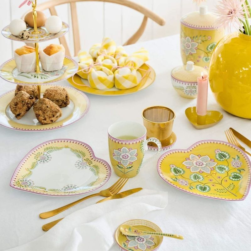 Casa si Gradina - Bucatarie si vesela - Vesela si tacamuri - Farfurii si boluri - Set 2 farfurii, forma de inima, Pip Studio, Yellow, 21.5 cm, colectia Lily & Lotus - Infinity.ro
