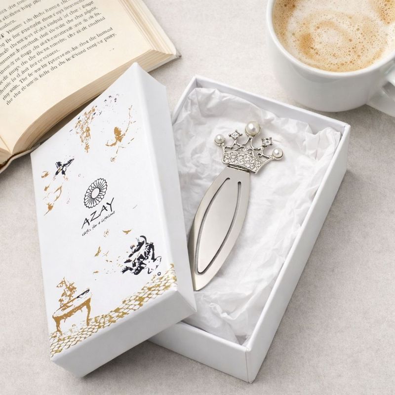 Carti si Birotica - Carti - Accesorii pentru cititori - Semn de Carte Metalic Coroana cu Perle si Cristale, 9.5 x 3.5 cm, Argintiu, in Cutie Cadou cu Hartie Tissue, AZAY - Infinity.ro