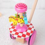 Jucarii, Copii si Bebe - Jucarii si jocuri - Jucarii bebelusi - Jucarii de tras/impins - Jucarie de impins ajustabila din lemn, Caruselul Roz, 18 luni+ - Infinity.ro