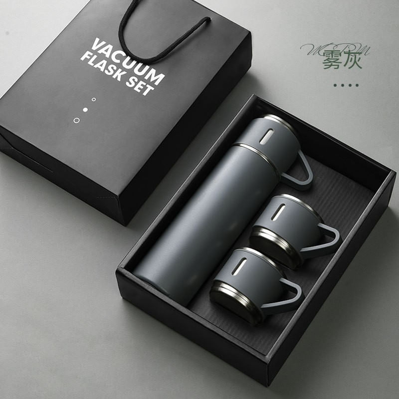 Casa si Gradina - Bucatarie si vesela - Accesorii bar - Termosuri si Cani termos - Set termos 500 ml, cu 3 cani gri, ambalat in cutie de cadou, JollyMag, BD24SZ - Infinity.ro