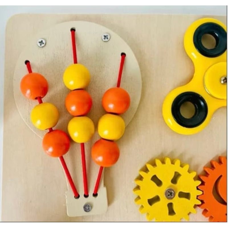 Jucarii, Copii si Bebe - Jucarii si jocuri - Jucarii bebelusi - Centre de activitati - Tabla Senzoriala Busy Board tip Montessori, educativa, 9 Activitati de Motricitate fina si grosiera bebelusi si copii - Infinity.ro