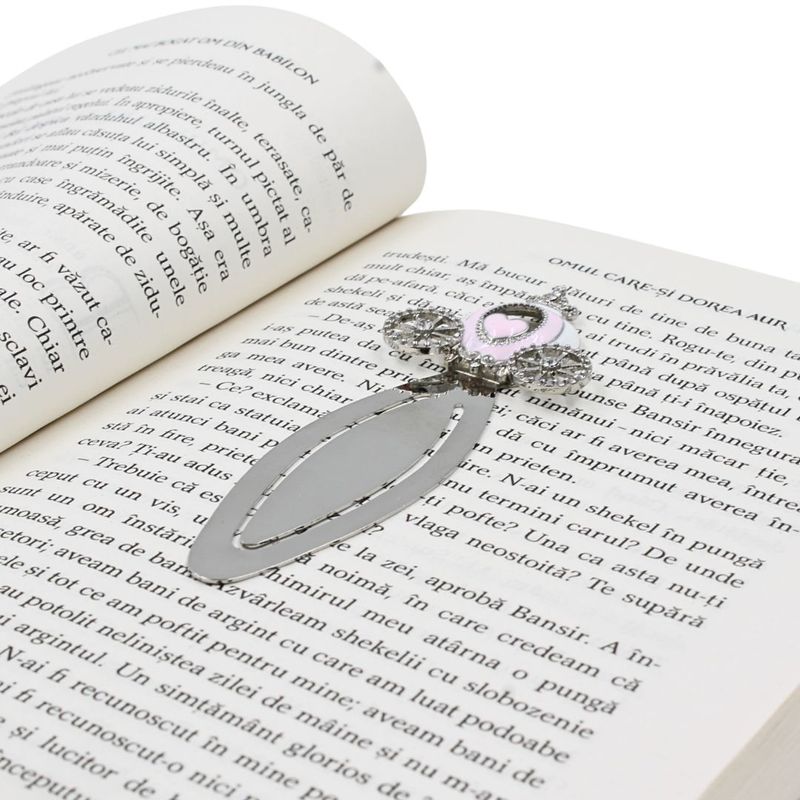 Carti si Birotica - Carti - Accesorii pentru cititori - Semn de Carte Metalic Trasura Princess cu Cristale, 10 x 3.5 cm, Argintiu cu Roz, AZAY - Infinity.ro