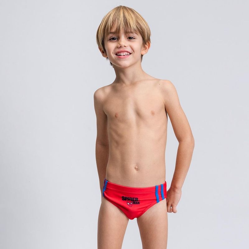 Fashion, accesorii si bijuterii - Copii - Lenjerie si pijamale copii - Costume de baie copii - Slip inot pentru baieti, Spider-Man, design rosu cu dungi albastre laterale, 5 ani - Infinity.ro