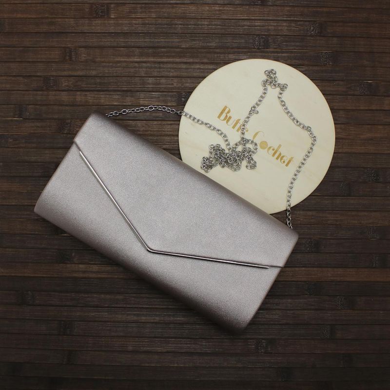 Fashion, accesorii si bijuterii - Femei - Accesorii femei - Genti si rucsacuri femei - Geanta plic, de dama, din material sintetic, ButicCochet, 26x13x5 cm, Bej inchis  - GND671 - Infinity.ro