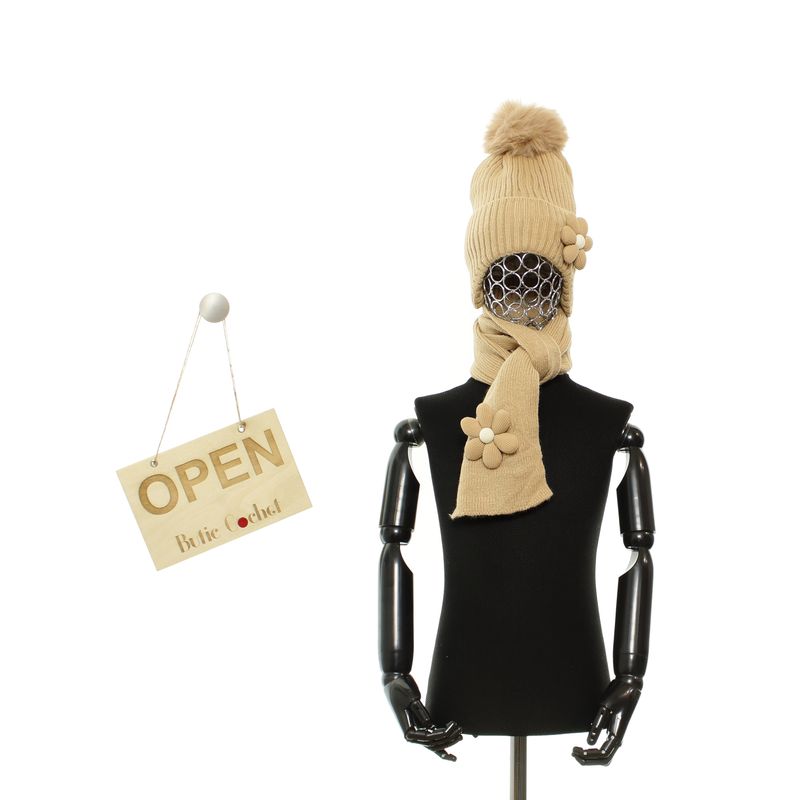 Fashion, accesorii si bijuterii - Copii - Accesorii copii - Caciuli si palarii copii - Set caciula si fular, pentru copii, Buticcochet, din viscoza si sintetic, model cu floricele, Bej - SETF266 - Infinity.ro