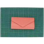 Fashion, accesorii si bijuterii - Femei - Accesorii femei - Genti si rucsacuri femei - Geanta plic, de dama, din material sintetic, ButicCochet, 22x11x5 cm, Corai - GND692 - Infinity.ro