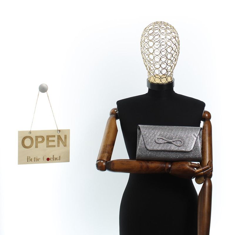 Fashion, accesorii si bijuterii - Femei - Accesorii femei - Genti si rucsacuri femei - Geanta plic, de dama, din material sintetic, ButicCochet, 23x14x5 cm, cu fundita, Gri - GND789 - Infinity.ro