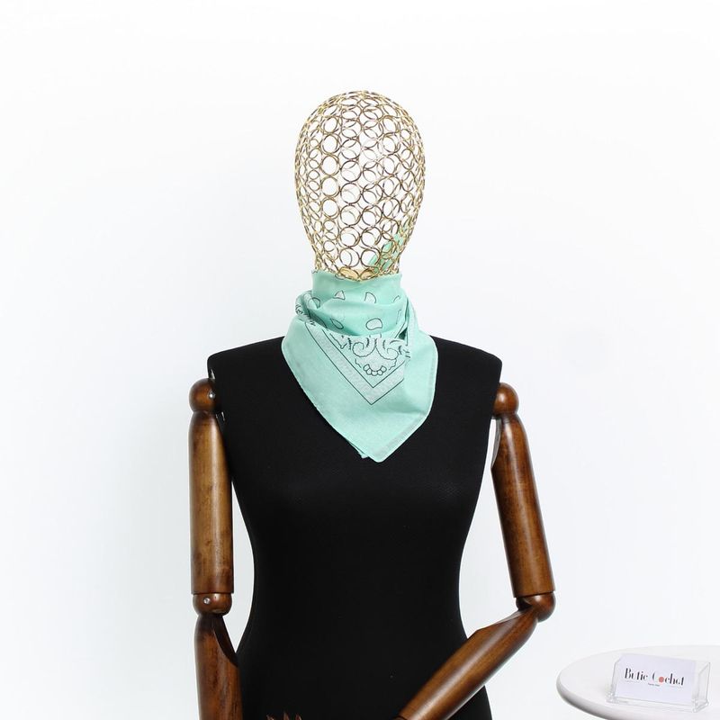 Fashion, accesorii si bijuterii - Femei - Accesorii femei - Esarfe si fulare femei - Bandana din bumbac, dimensiune 55 x 55 cm, imprimeu mandala, Buticcochet, Verde menta - ES2193 - Infinity.ro