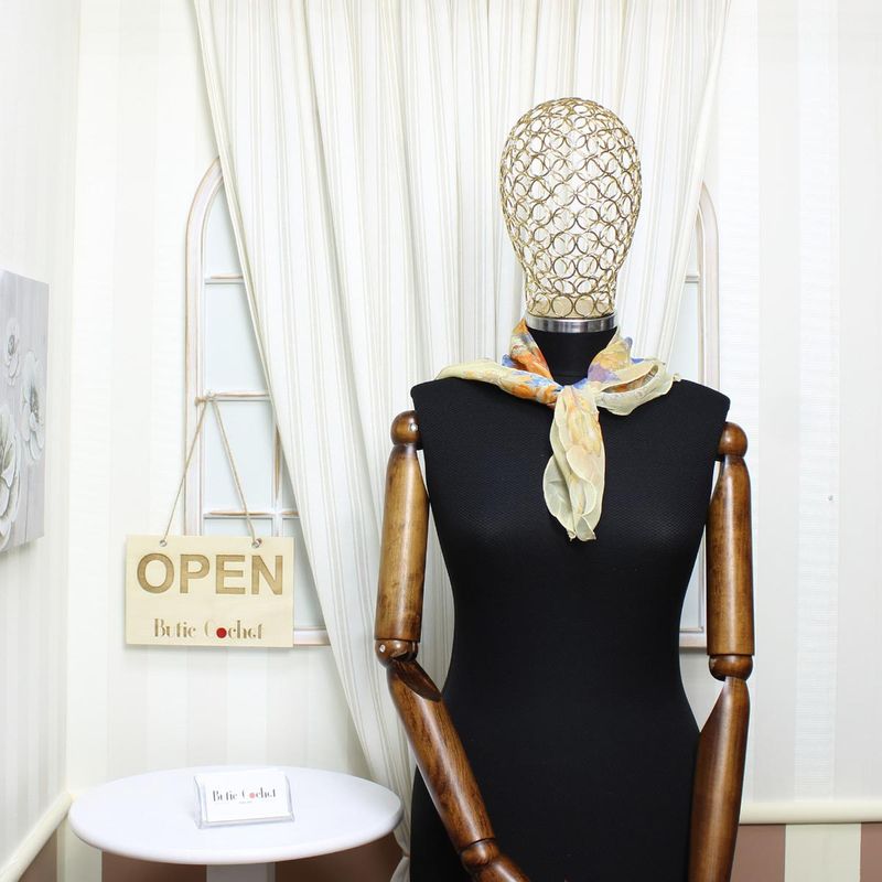 Fashion, accesorii si bijuterii - Femei - Accesorii femei - Esarfe si fulare femei - Esarfa de dama, Buticcochet, 60x60 cm, 40% matase 60% poliester, Galben - ES2165 - Infinity.ro