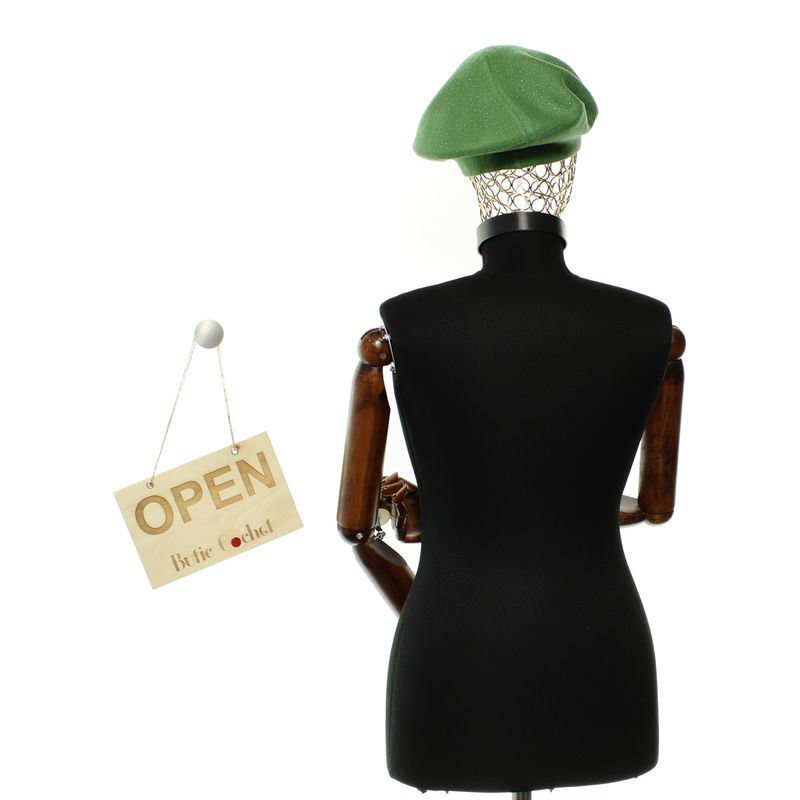 Fashion, accesorii si bijuterii - Femei - Accesorii femei - Caciuli si palarii femei - Bereta de dama, Buticcochet, din acril si vascoza, model cu strasuri, one size, Verde - BSC730 - Infinity.ro