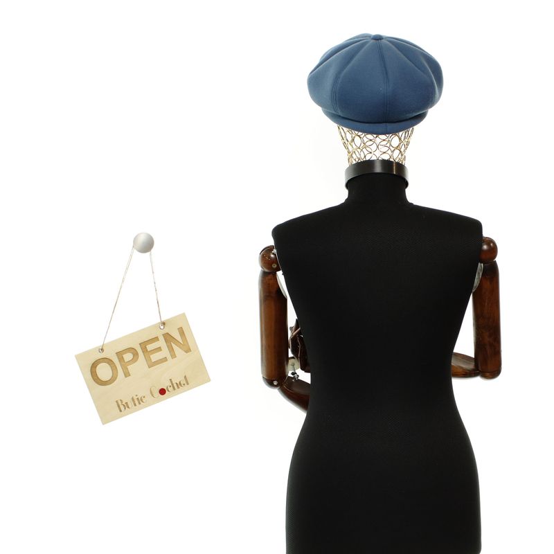 Fashion, accesorii si bijuterii - Femei - Accesorii femei - Caciuli si palarii femei - Sapca de dama, Buticcochet, din acril si poliester, marime 56-58, Albastru - BSC780 - Infinity.ro