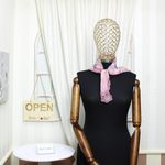 Fashion, accesorii si bijuterii - Femei - Accesorii femei - Esarfe si fulare femei - Esarfa de dama, Buticcochet, 60x60 cm, 40% matase 60% poliester, imprimeu cu frunze, Roz - ES2142 - Infinity.ro