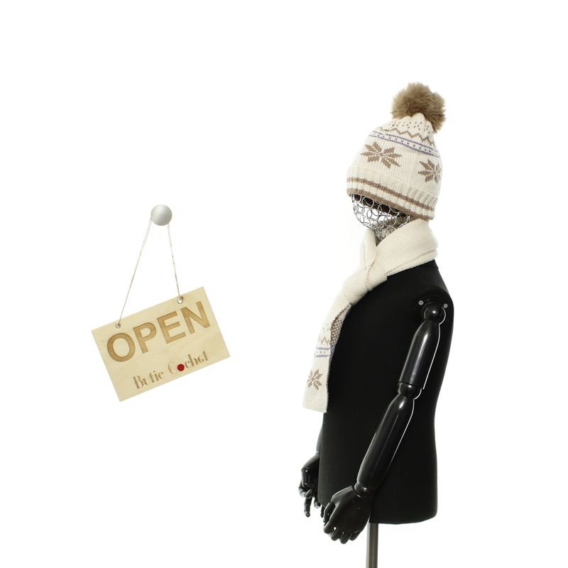 Fashion, accesorii si bijuterii - Copii - Accesorii copii - Caciuli si palarii copii - Set caciula si fular, pentru copii, Buticcochet, din viscoza si sintetic, model cu fulgi de nea, Bej - SETF305 - Infinity.ro