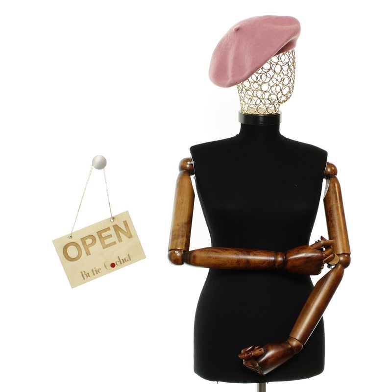 Fashion, accesorii si bijuterii - Femei - Accesorii femei - Caciuli si palarii femei - Bereta de dama, Buticcochet, din lana si acril, model cu perle, one size, Roz - BSC770 - Infinity.ro