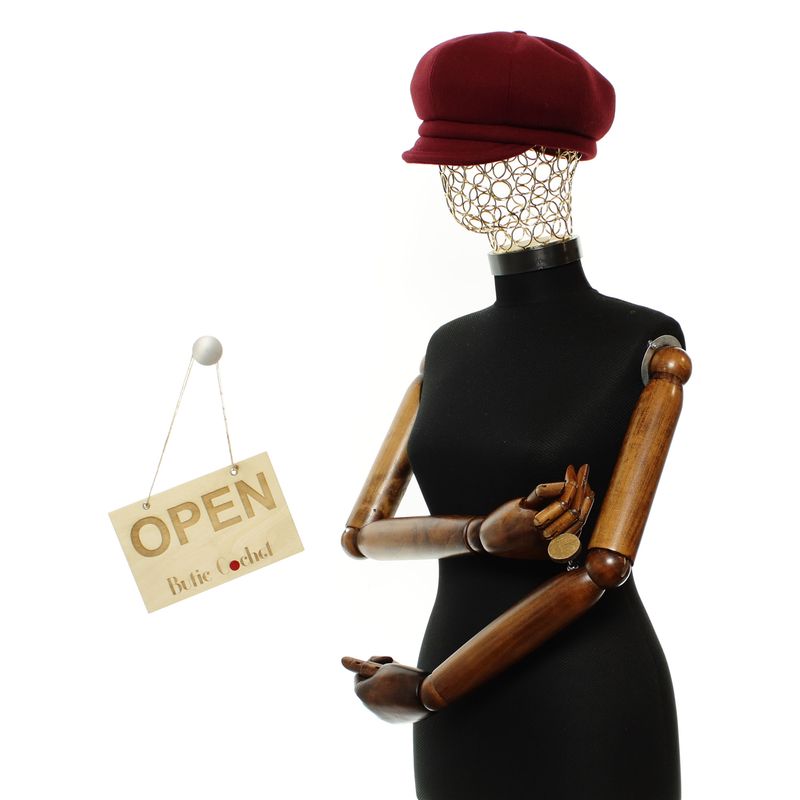 Fashion, accesorii si bijuterii - Femei - Accesorii femei - Caciuli si palarii femei - Sapca de dama, Buticcochet, din acril si poliester, marime 56-58, Visiniu - BSC777 - Infinity.ro