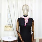 Fashion, accesorii si bijuterii - Femei - Accesorii femei - Esarfe si fulare femei - Esarfa de dama, Buticcochet, 60x60 cm, 40% matase 60% poliester, cu imprimeu floral, Roz pal - ES2022 - Infinity.ro