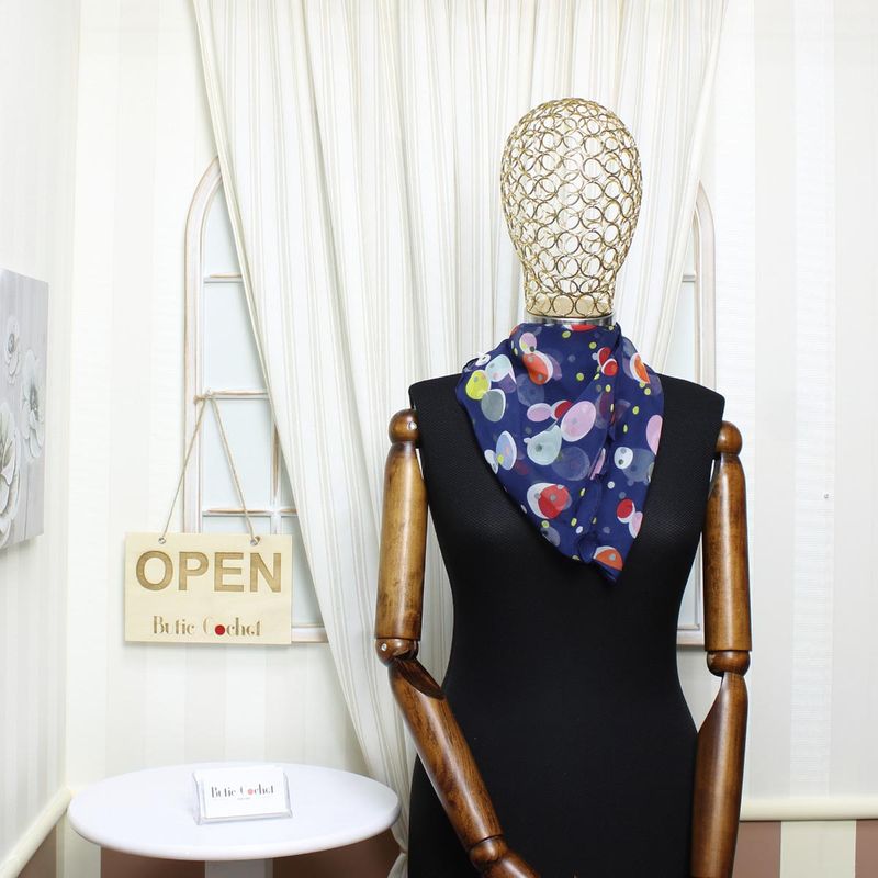 Fashion, accesorii si bijuterii - Femei - Accesorii femei - Esarfe si fulare femei - Esarfa de dama, Buticcochet, 60x60 cm, 40% matase 60% poliester, cu imprimeu cu buline, Bleumarin - ES2131 - Infinity.ro