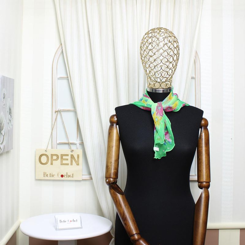 Fashion, accesorii si bijuterii - Femei - Accesorii femei - Esarfe si fulare femei - Esarfa de dama, Buticcochet, 60x60 cm, 40% matase 60% poliester, cu imprimeu floral, Verde - ES2121 - Infinity.ro