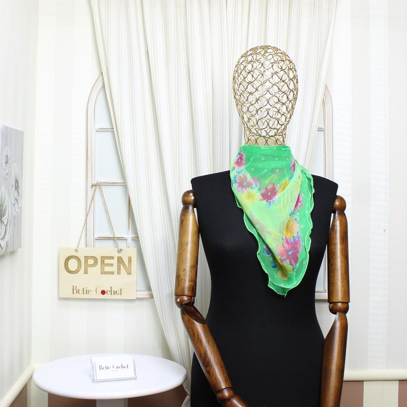 Fashion, accesorii si bijuterii - Femei - Accesorii femei - Esarfe si fulare femei - Esarfa de dama, Buticcochet, 60x60 cm, 40% matase 60% poliester, cu imprimeu floral, Verde - ES2121 - Infinity.ro