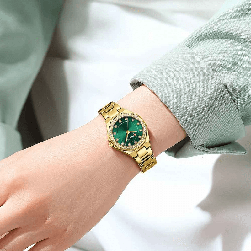 Fashion, accesorii si bijuterii - Femei - Bijuterii femei - Ceasuri femei - Ceas Dama CURREN, Cadran Verde, Carcasa si Curea Aurie, 58g - Infinity.ro
