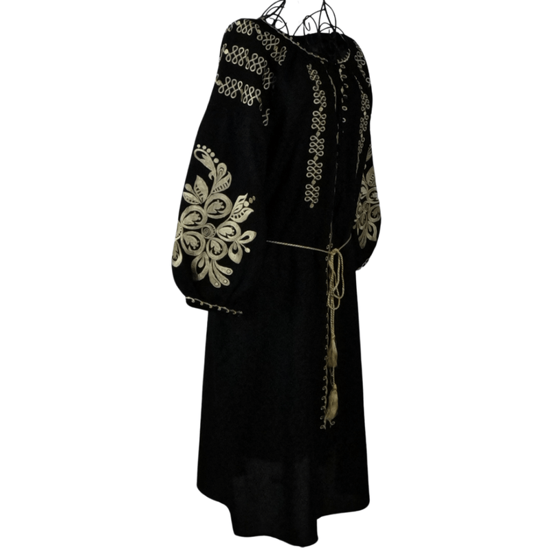 Fashion, accesorii si bijuterii - Femei - Imbracaminte femei - Rochii femei - Rochie traditionala R24, negru darth vader , marimea S - Infinity.ro