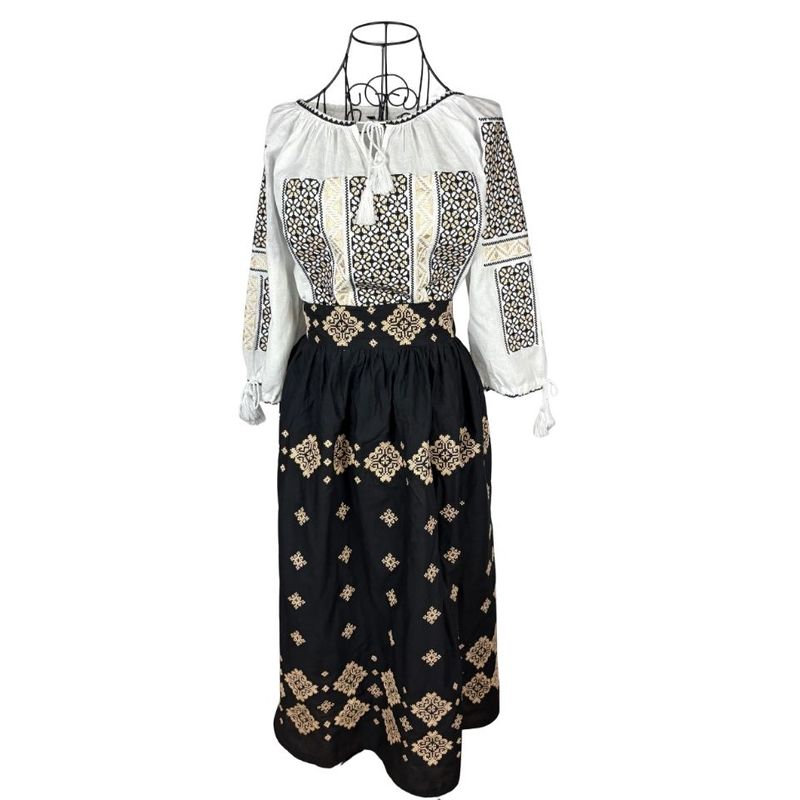 Fashion, accesorii si bijuterii - Femei - Imbracaminte femei - Fuste femei - Fusta dama A26 negru , marime S - Infinity.ro