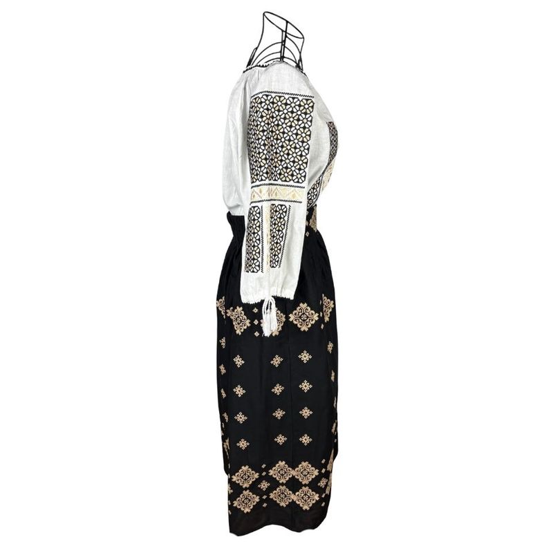 Fashion, accesorii si bijuterii - Femei - Imbracaminte femei - Fuste femei - Fusta dama A26 negru , marime S - Infinity.ro