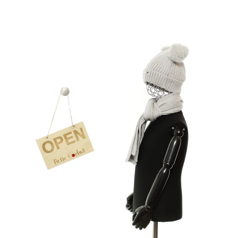 Fashion, accesorii si bijuterii - Copii - Accesorii copii - Caciuli si palarii copii - Set caciula si fular, pentru copii, Buticcochet, din viscoza si sintetic, model cu ursulet, Gri - SETF259 - Infinity.ro