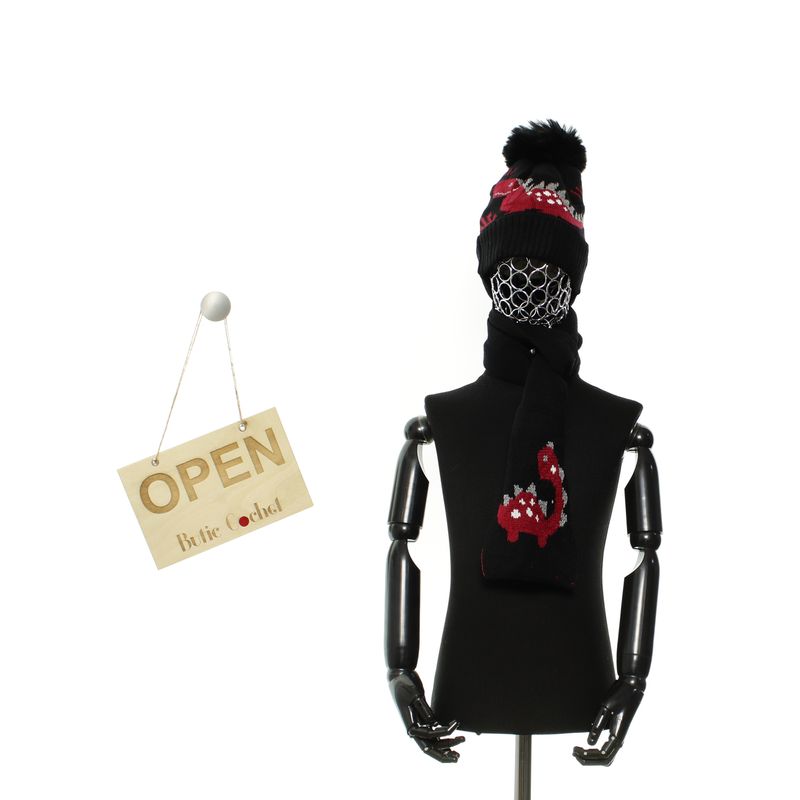 Fashion, accesorii si bijuterii - Copii - Accesorii copii - Caciuli si palarii copii - Set caciula si fular, pentru copii, Buticcochet, din viscoza si sintetic, model cu dinozauri, Negru - SETF307 - Infinity.ro