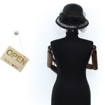 Fashion, accesorii si bijuterii - Femei - Accesorii femei - Caciuli si palarii femei - Palarie de soare, Dama, din paie de hartie, Buticcochet, cu accesoriu decorativ, One size, Negru - PAL1638 - Infinity.ro