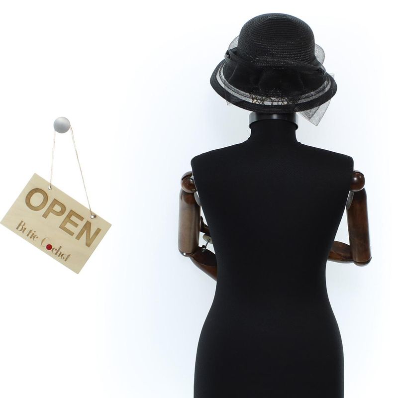 Fashion, accesorii si bijuterii - Femei - Accesorii femei - Caciuli si palarii femei - Palarie de soare, Dama, din paie de hartie, Buticcochet, cu accesoriu decorativ, One size, Negru - PAL1638 - Infinity.ro