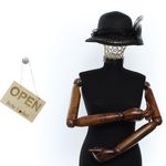 Fashion, accesorii si bijuterii - Femei - Accesorii femei - Caciuli si palarii femei - Palarie de soare, Dama, din paie de hartie, Buticcochet, cu accesoriu decorativ, One size, Negru - PAL1638 - Infinity.ro