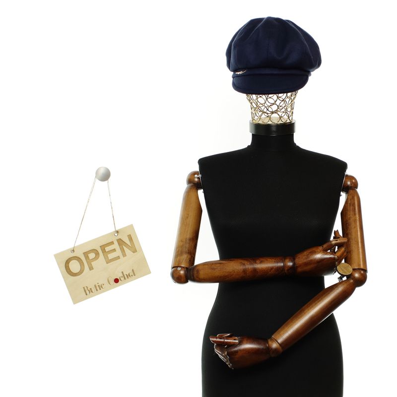 Fashion, accesorii si bijuterii - Femei - Accesorii femei - Caciuli si palarii femei - Sapca de dama, Buticcochet, din acril si poliester, marime 54-56, Bleumarin - BSC823 - Infinity.ro