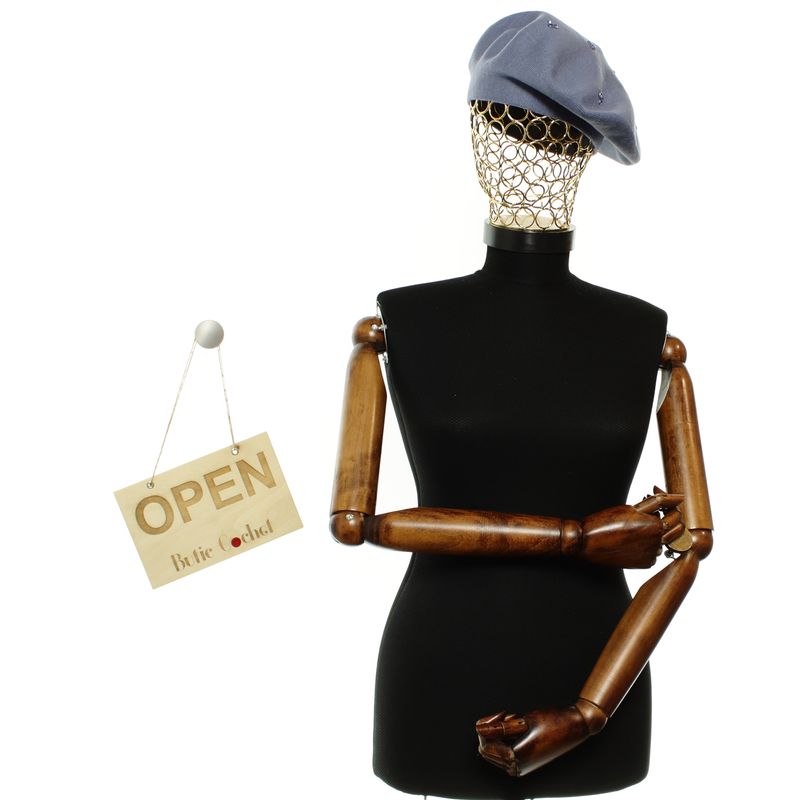 Fashion, accesorii si bijuterii - Femei - Accesorii femei - Caciuli si palarii femei - Bereta de dama, Buticcochet, din acril si vascoza, model cu strasuri, one size, Albastru - BSC737 - Infinity.ro