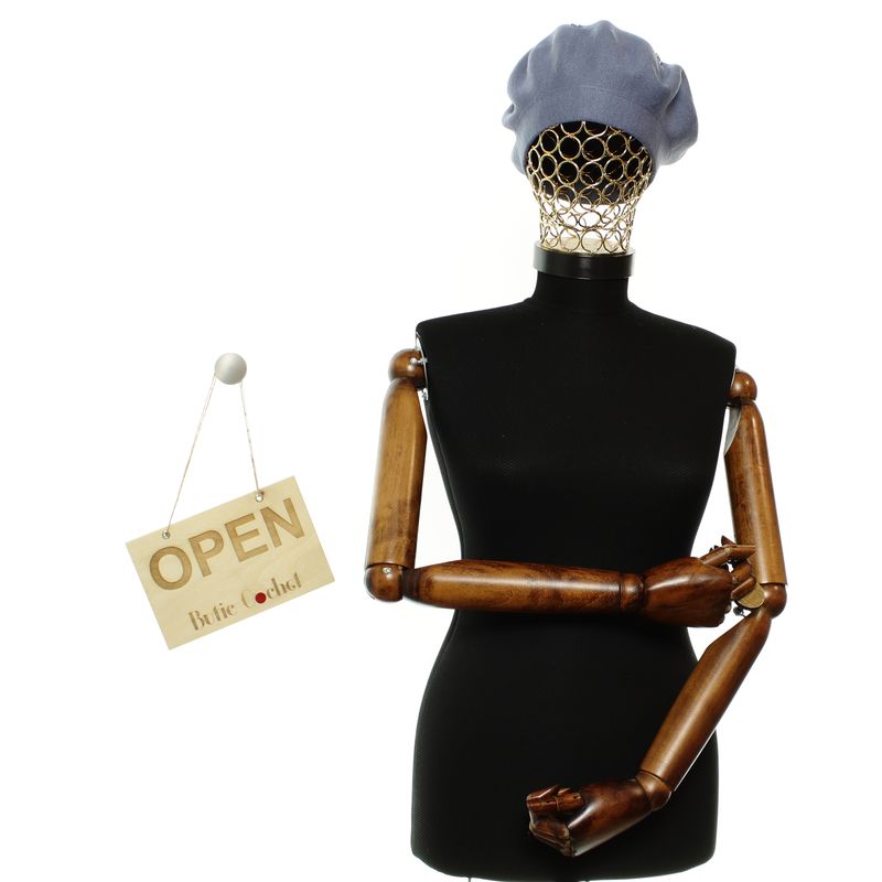 Fashion, accesorii si bijuterii - Femei - Accesorii femei - Caciuli si palarii femei - Bereta de dama, Buticcochet, din acril si vascoza, model cu strasuri, one size, Albastru - BSC737 - Infinity.ro
