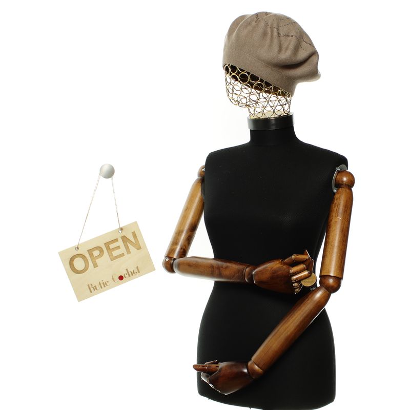 Fashion, accesorii si bijuterii - Femei - Accesorii femei - Caciuli si palarii femei - Bereta de dama, Buticcochet, din acril si vascoza, model cu strasuri, one size, Bej - BSC741 - Infinity.ro