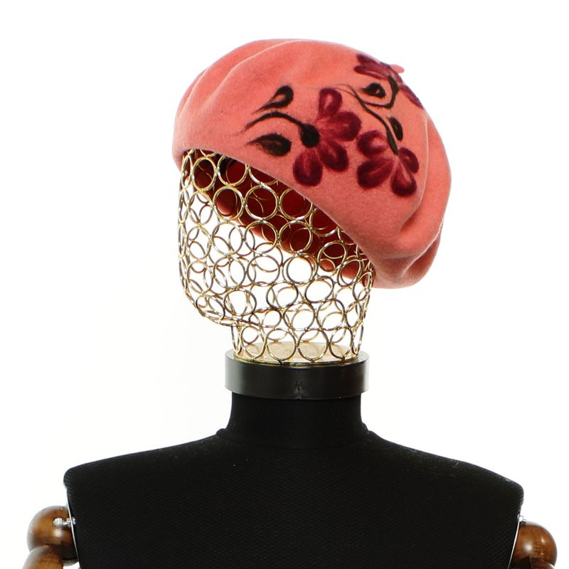 Fashion, accesorii si bijuterii - Femei - Accesorii femei - Caciuli si palarii femei - Bereta de dama, din lana, Evita, one size, model floral impaslit, Corai - BSC812 - Infinity.ro