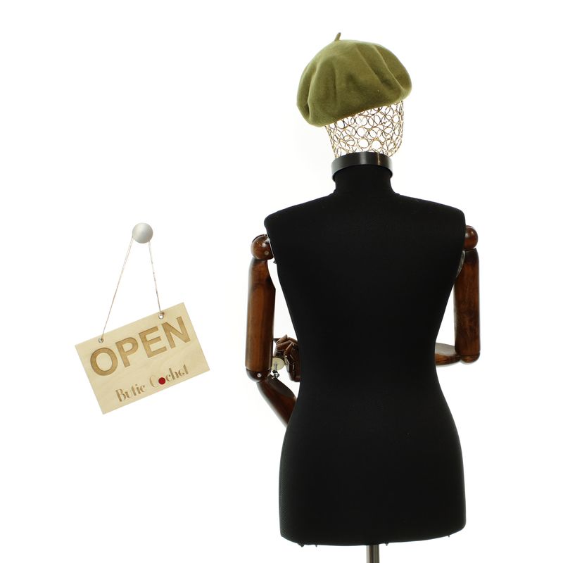 Fashion, accesorii si bijuterii - Femei - Accesorii femei - Caciuli si palarii femei - Bereta de dama, Buticcochet, din lana si acril, model cu perle, one size, Vernil - BSC774 - Infinity.ro